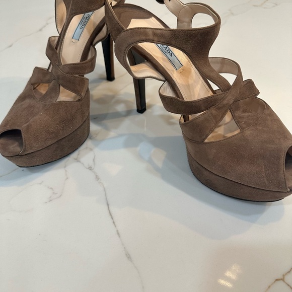 Prada beige suede platform sandals - Picture 8 of 11